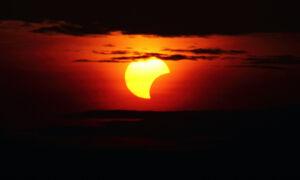 Start Planning Now for Viewing Next Year’s Total Solar Eclipse