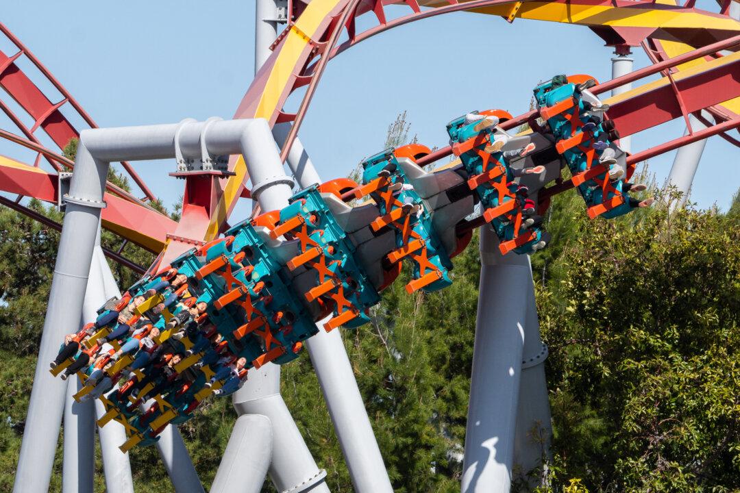 Riders Stuck in Midair for Over 2 Hours on Knott’s Berry Farm Ride
