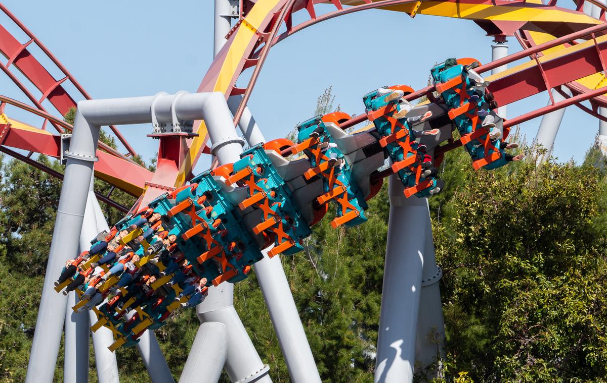 Riders Stuck in Midair for Over 2 Hours on Knott’s Berry Farm Ride