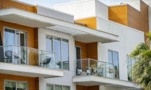 Buyers in California’s Orange County Bidding up Tight Housing Market
