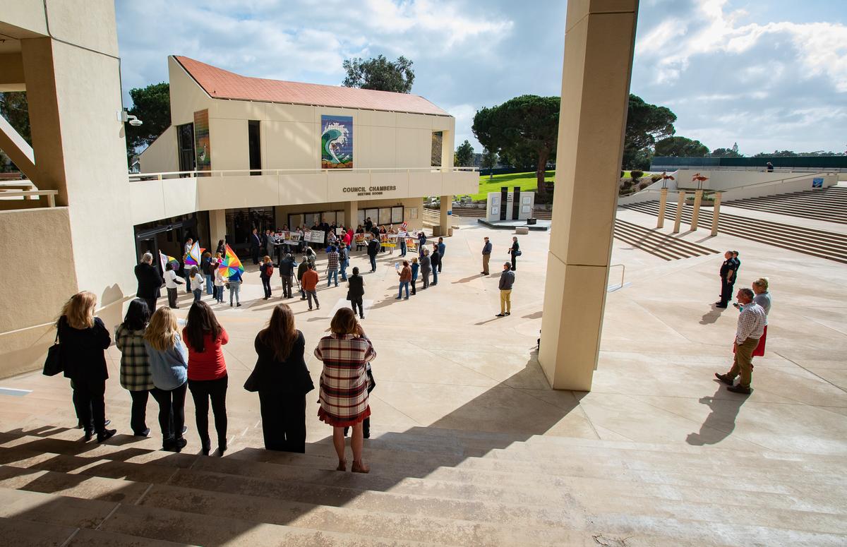 California City Voters Approve Voter ID and Flag Restrictions in Early Polls