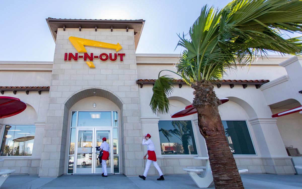 Ann In-N-Out restaurant in Huntington Beach, Calif., on Jan. 26, 2023. (John Fredricks/The Epoch Times)
