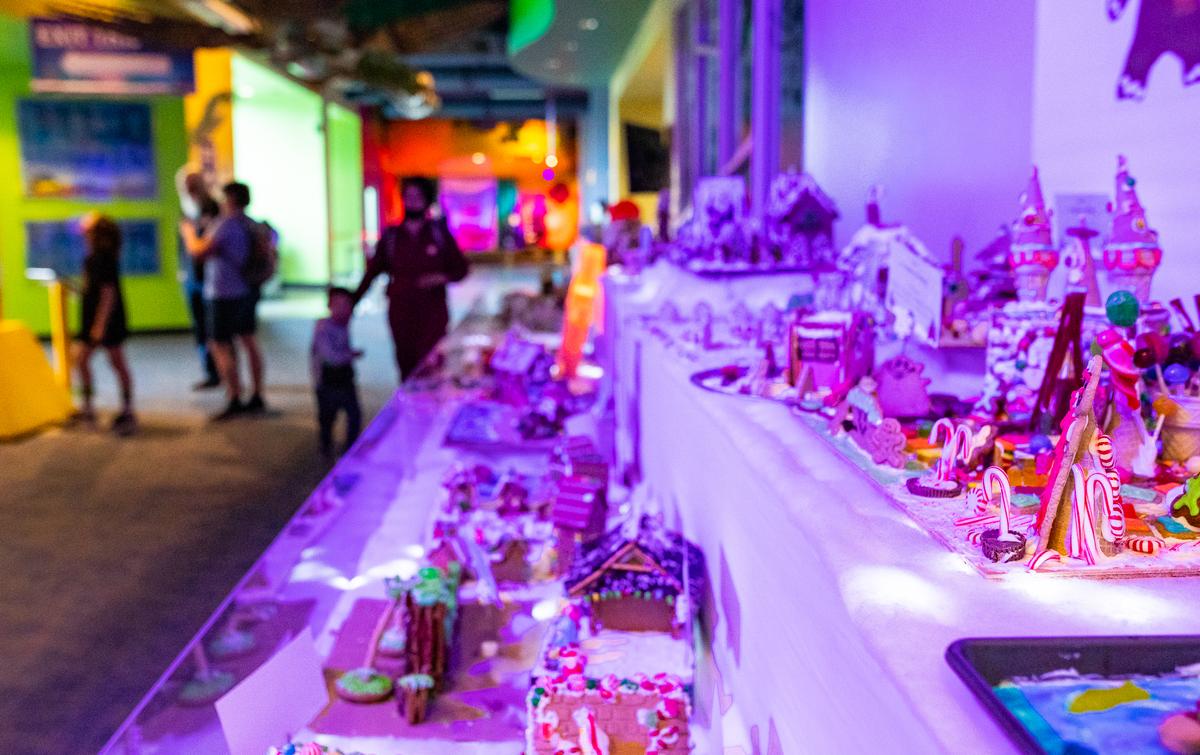 Discovery Cube Los Angeles and Orange County Present ‘Holidays at the Cube’