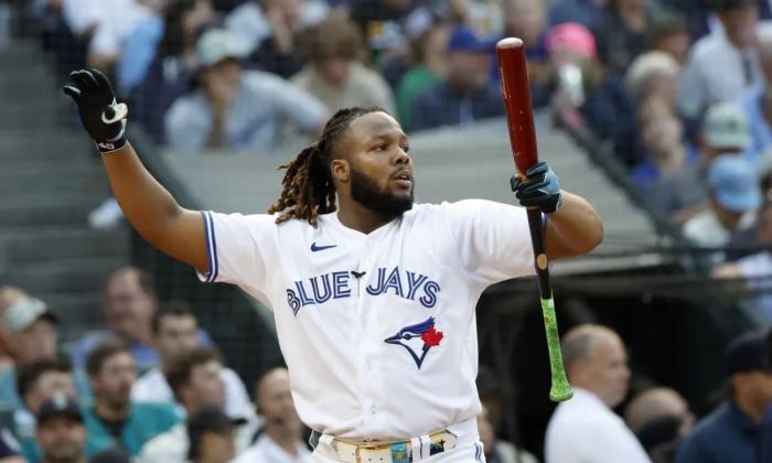 Vladimir Guerrero Jr. Joins Father in Making Home Run Derby History