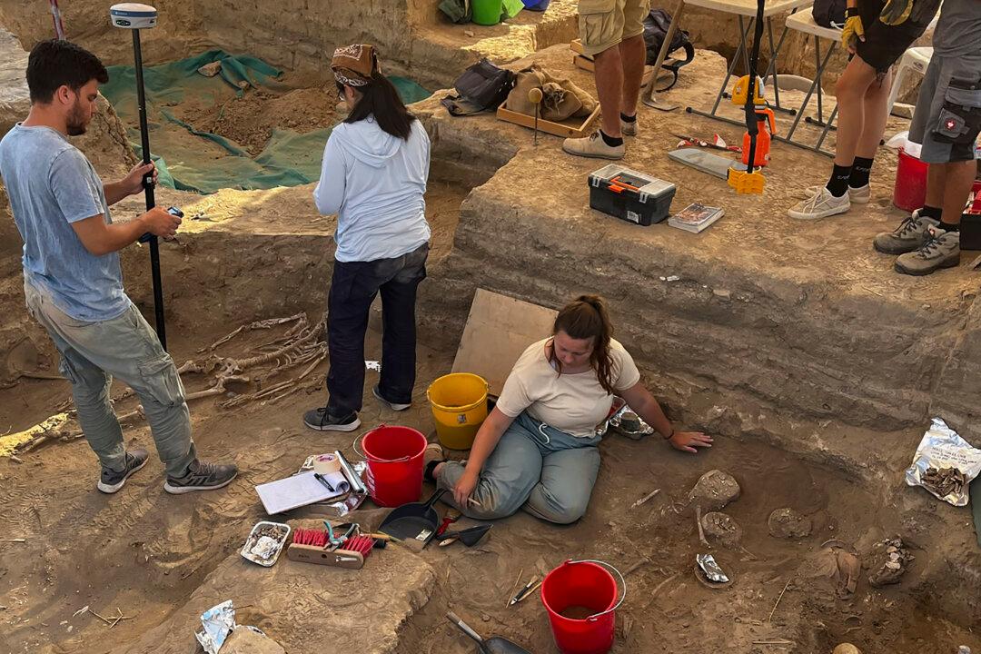 Jewelry, Ornate Pottery Show 3,000-Year-Old Cypriot City Was a Key Trading Hub, Scientist Says