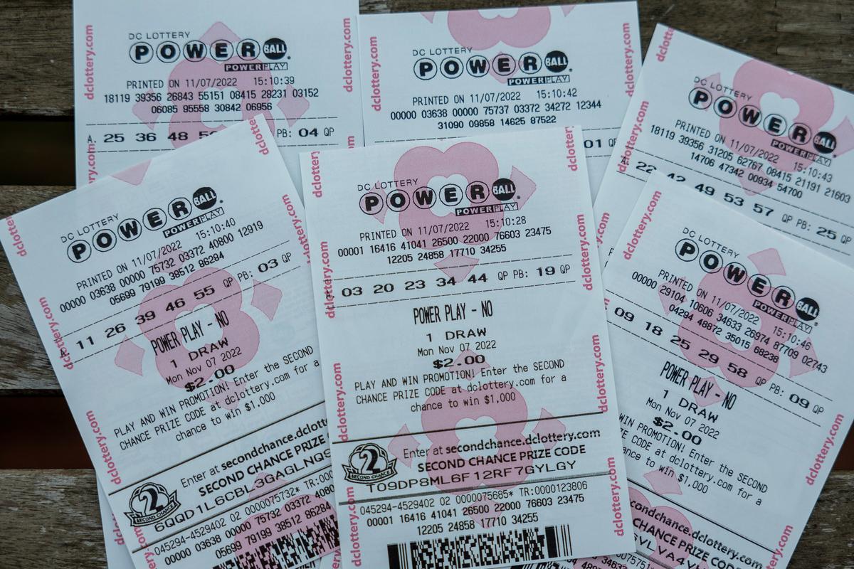No Winner in Monday Powerball Drawing; Jackpot Now $725 Million