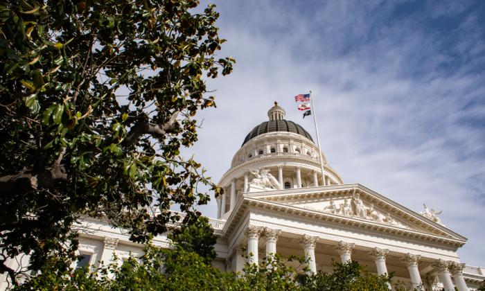 California Legislative Staffers Can Now Unionize Under New Law