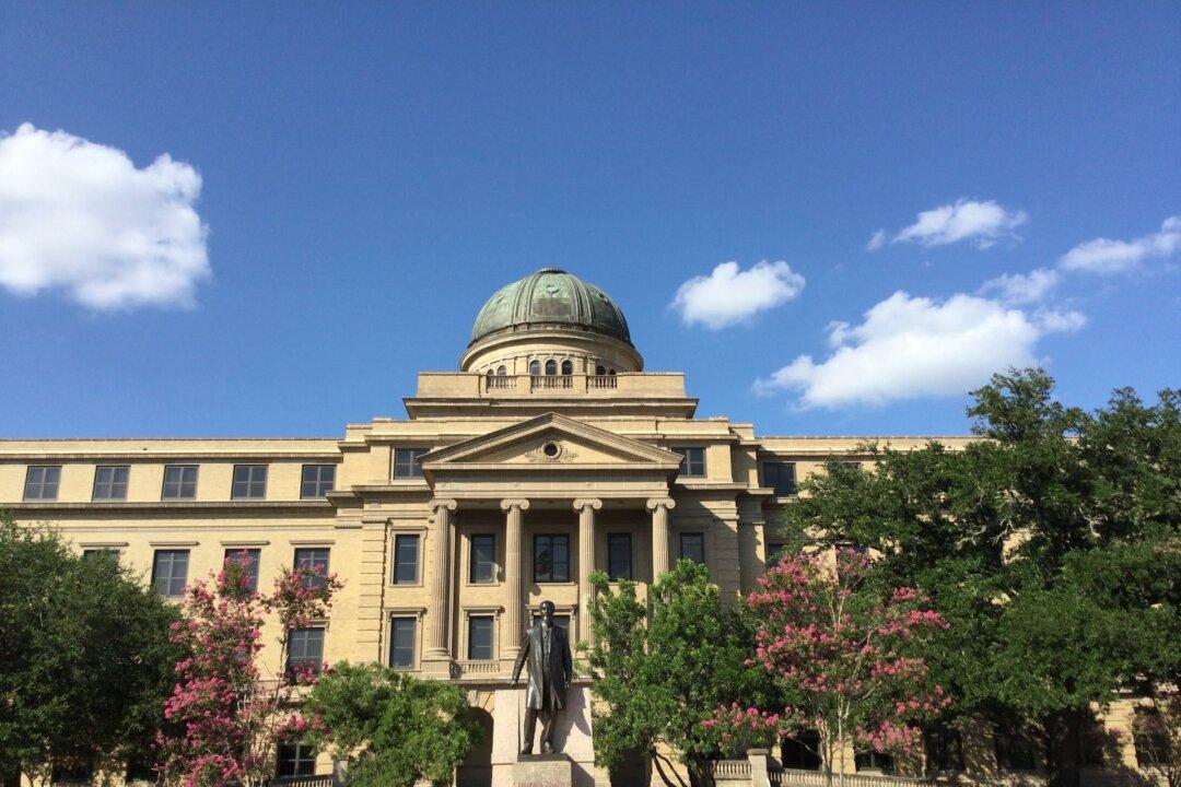 CCP Attempted to Interfere With Shen Yun Performance at US University, Emails Show