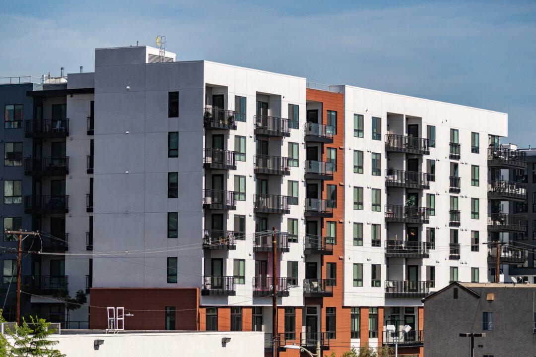 Los Angeles Adopts Cap on Rent-Controlled Units