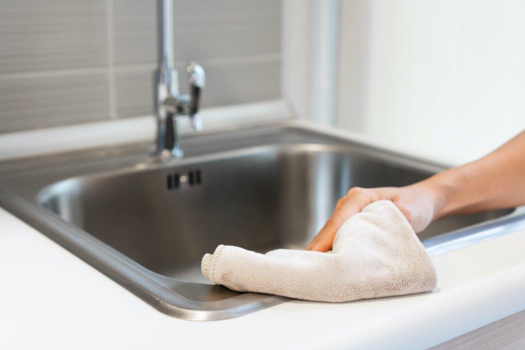 I Tried Dozens of Methods to Clean Kitchen Counters—This Is the One I’m Excited About