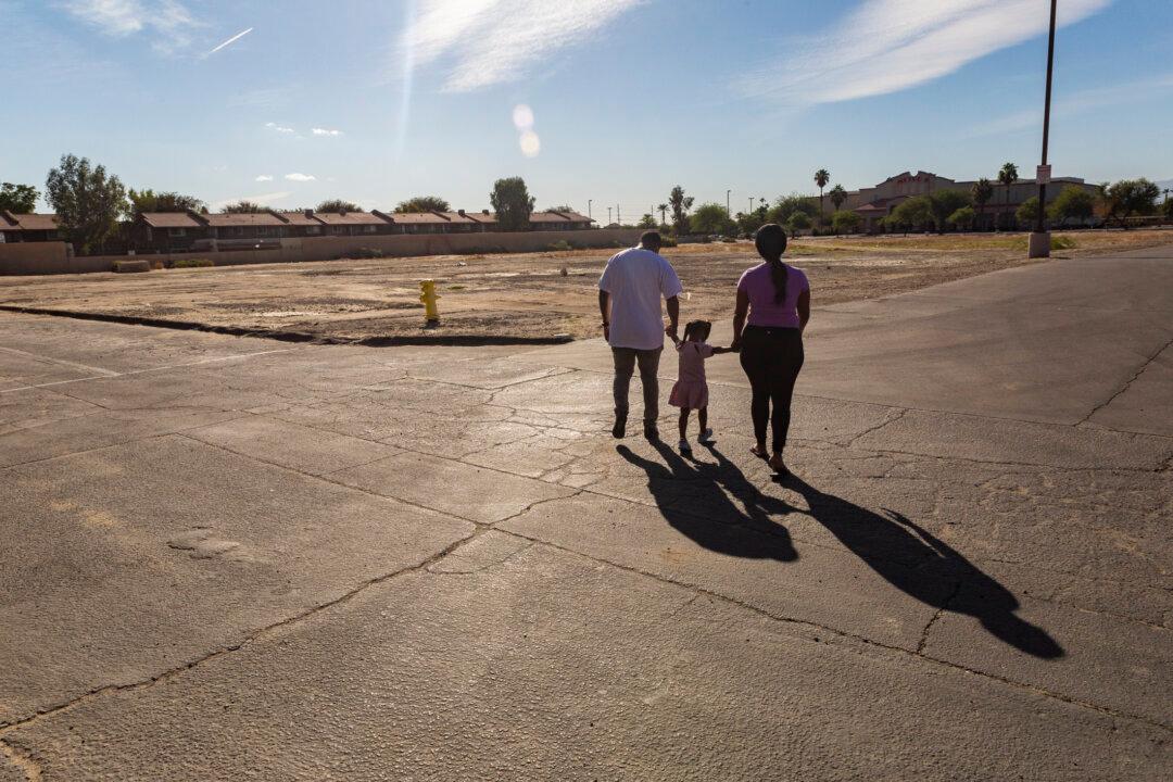 Study Reveals More Australians Abandoning Traditional Definitions of Family