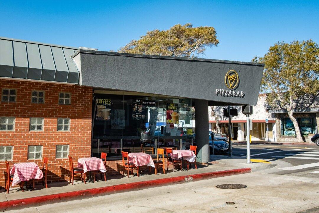 Los Angeles Drafting New Law to Make Outdoor Dining Permanently Legal