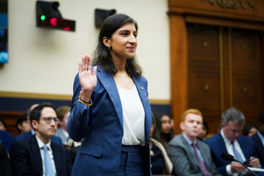 Outgoing FTC Chair Notes Bipartisanship on Big Tech