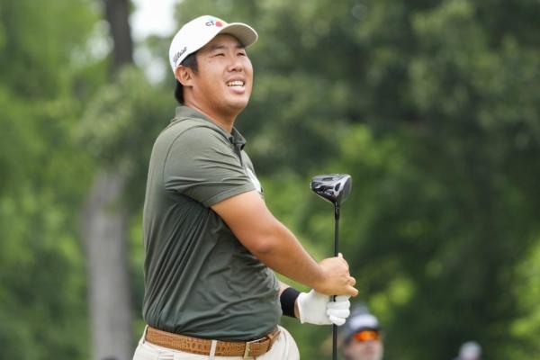 Byeong Hun A watches his shot from the third tee during the third round of the Charles Schwab Challenge golf tournament in Fort Worth, Texas, on May 27, 2023. (Jim Cowsert/USA TODAY Sports via Field Level Media)