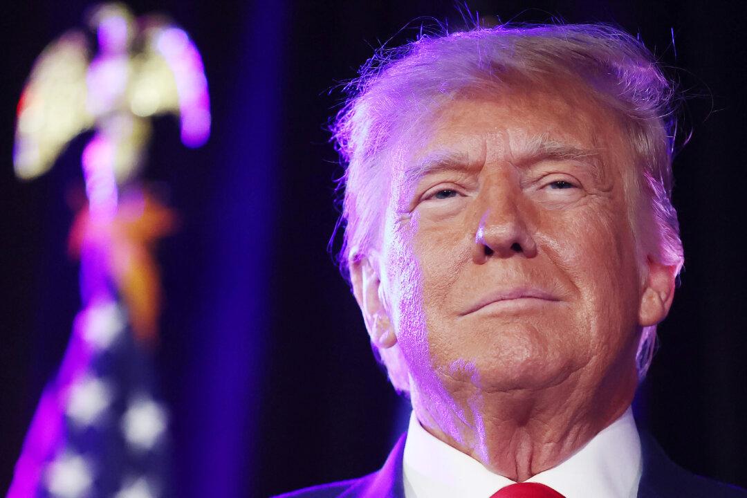 Trump Not Obligated to Appear Before Grand Jury: Attorney John Lauro