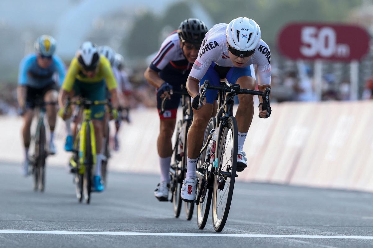 Transgender Cyclist Wins Female Race to ‘Stir Controversy’