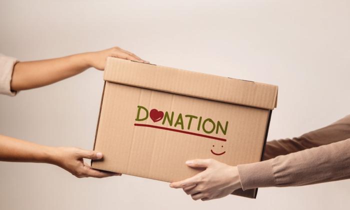 Donating Through a Donor-Advised Fund or Private Foundation: Which Is Better?