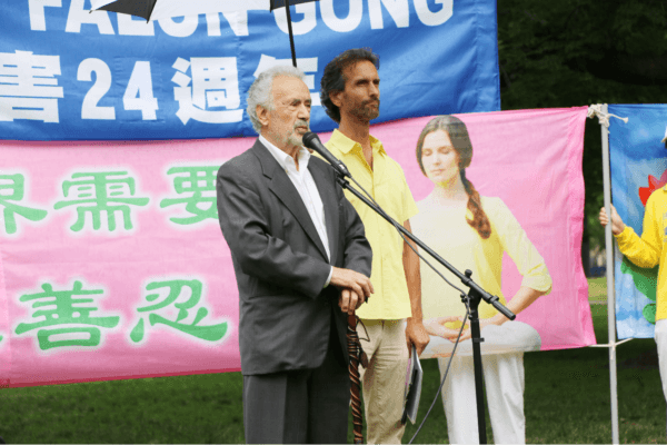 Former Senator Consiglio Di Nino speaks at a rally at Queen's Park in Toronto on July 15, 2023, calling on the Chinese regime to end its persecution campaign against Falun Gong adherents. (Andrew Chen/The Epoch Times)
