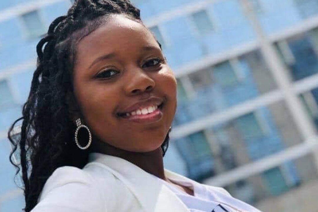 Alabama Woman Who Disappeared After Reporting Child on Highway Returns Home Following 2-day Search