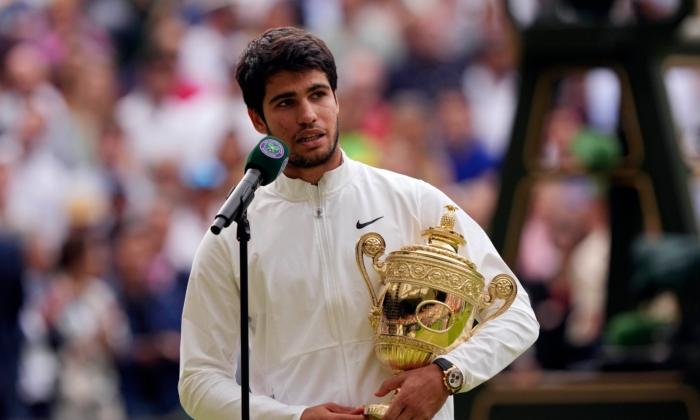 Carlos Alcaraz Beats Novak Djokovic in 5 Sets to Win Wimbledon for His 2nd Major Trophy