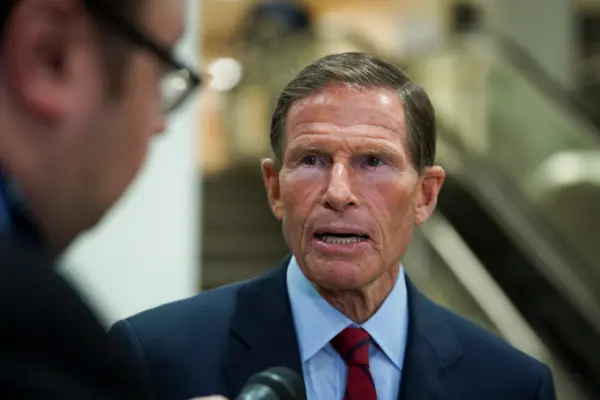 LIVE NOW: Senators Hold Press Conference on Russia Sanctions