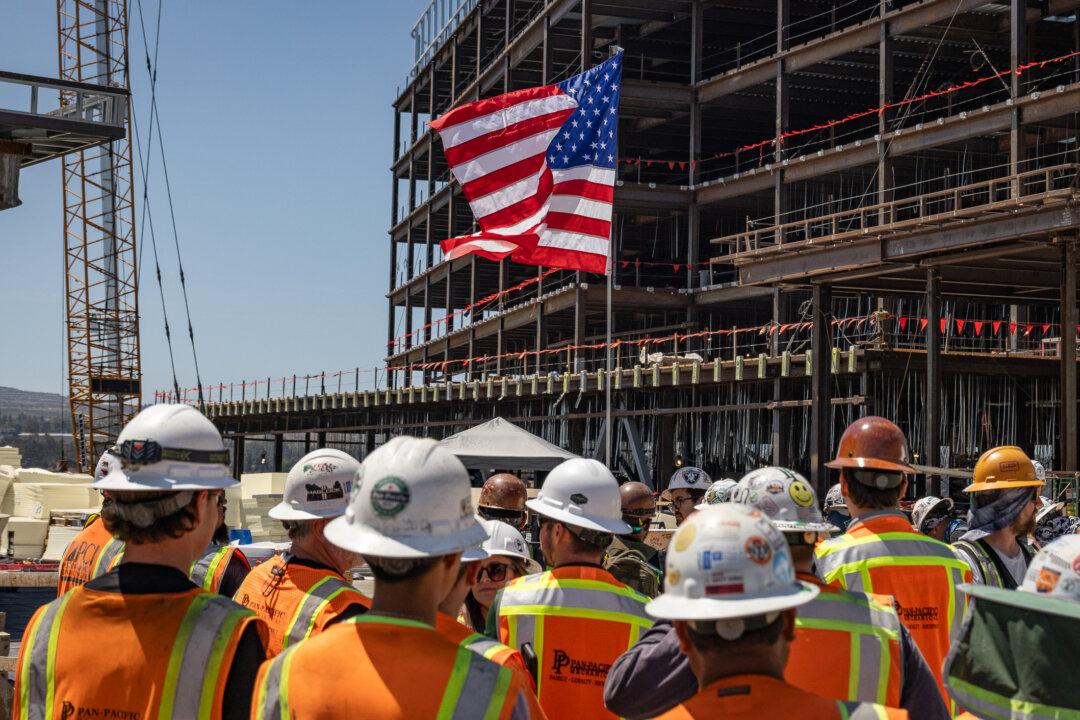 Biden Admin’s ‘Prevailing Wage’ Overhaul Takes Union Wages as Standard, Says Trade Association