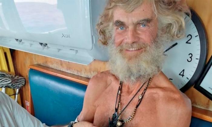 Australian Man and His Dog Rescued by Mexican Tuna Boat After Drifting 3 Months in the Pacific Ocean