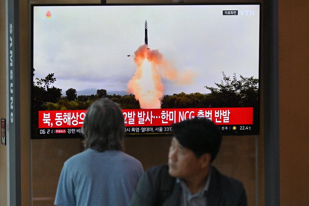 North Korea Fires 2 Missiles After US Submarine Arrives in South Korea