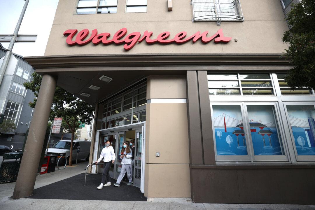 SF Walgreens Store Suffers 20 Thefts a Day, Chains Up Freezer Section