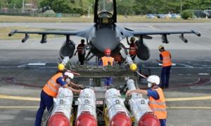 Lawmakers Introduce Bill to Safeguard US Economy From Potential ‘Fallout’ of Chinese Invasion of Taiwan