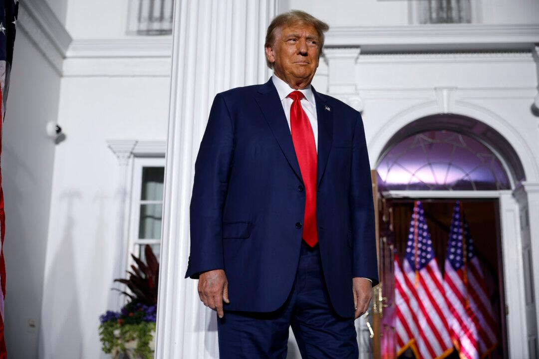 Trump Hosts Actor Jim Caviezel and Tim Ballard at ‘Sound of Freedom’ Screening