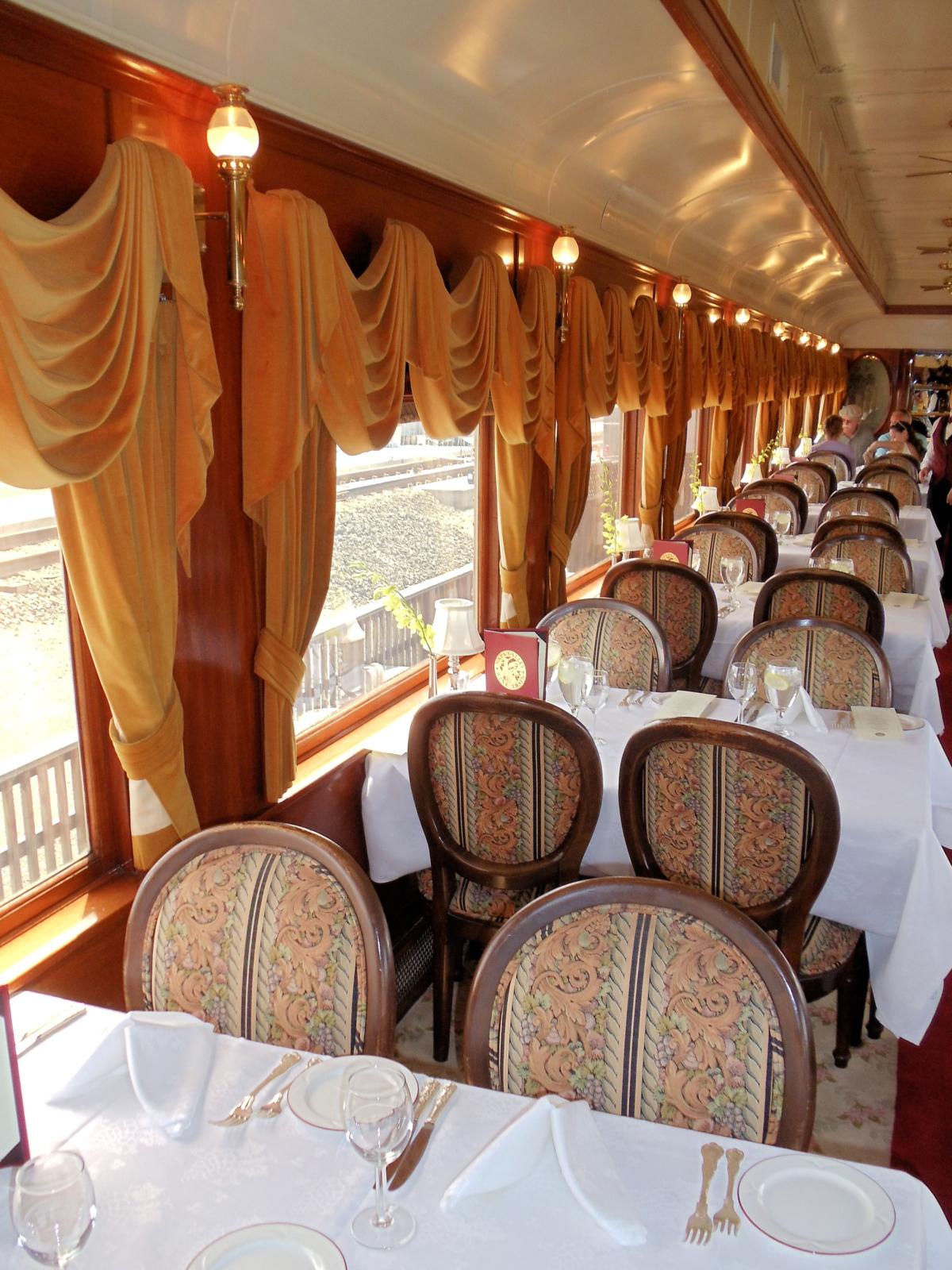 Napa Valley Wine Train. (Jum G (CC0 BY 2.0, CreativeCommons.org/ public domain/by 2.0))