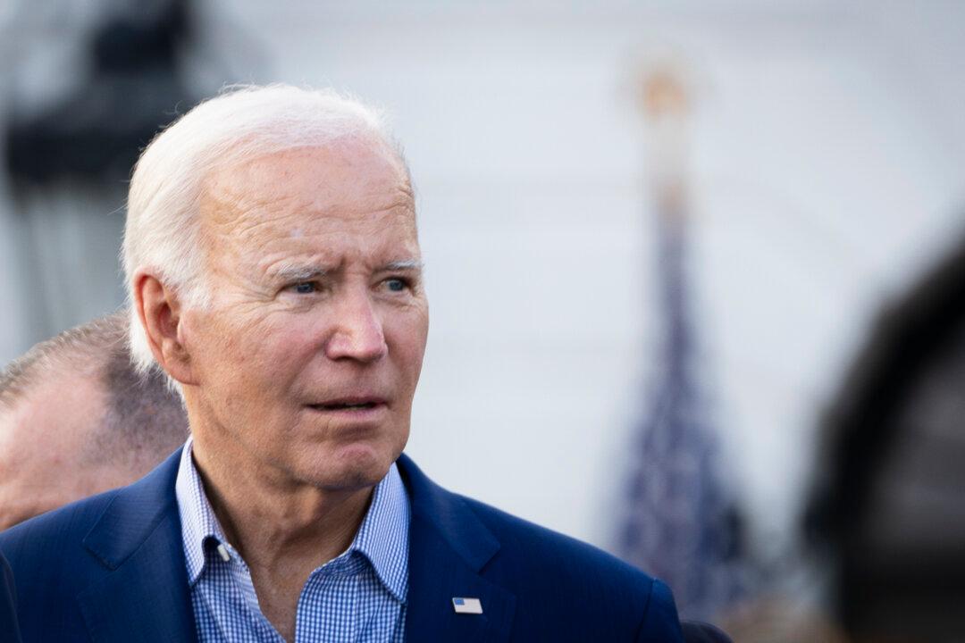 Biden Says US Can Sustain Support for Both Israel and Ukraine in Wars