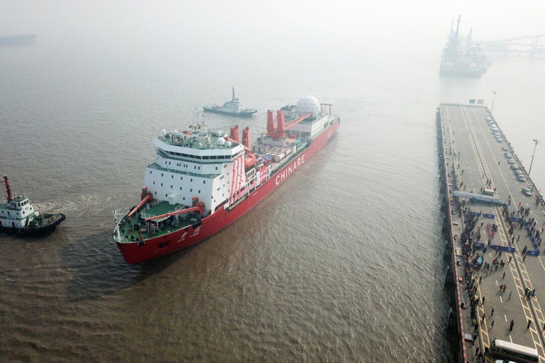 Russia and China Challenge the World Over Antarctica