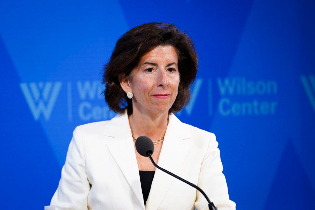 Commerce Secretary Says US Could Become Global Leader in Semiconductor Manufacturing by 2030