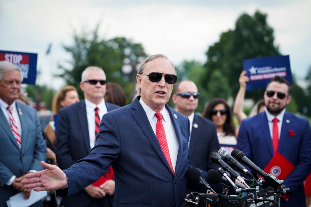 GOP Lawmaker Urges Further Probe into Jan. 6 Committee Amid Navarro’s Impending Prison Sentence