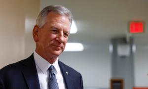 Sen. Tuberville Remains Steadfast in Blockade on Military Promotions Over Pentagon’s Travel Abortion Policy