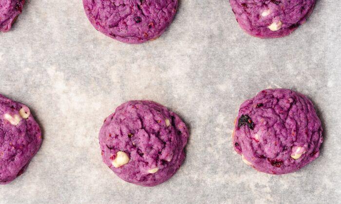2-Bite Blueberry Cookies Are Bursting With Fruit Flavor