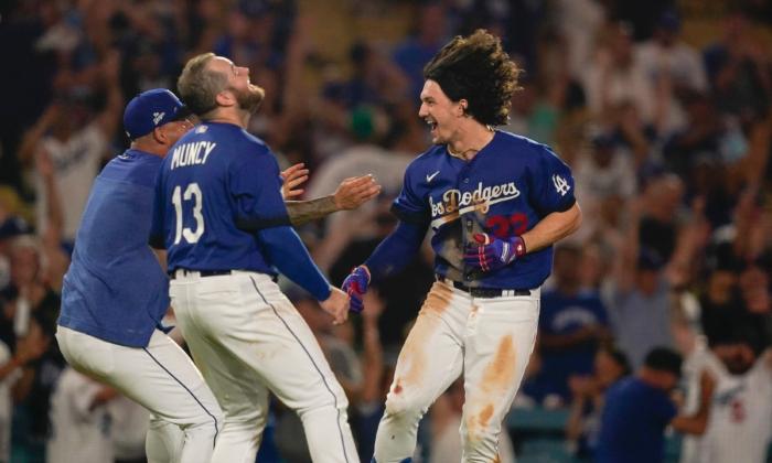 James Outman’s Double in 10th Completes Dodgers’ Comeback for an 8–7 Victory Over Blue Jays