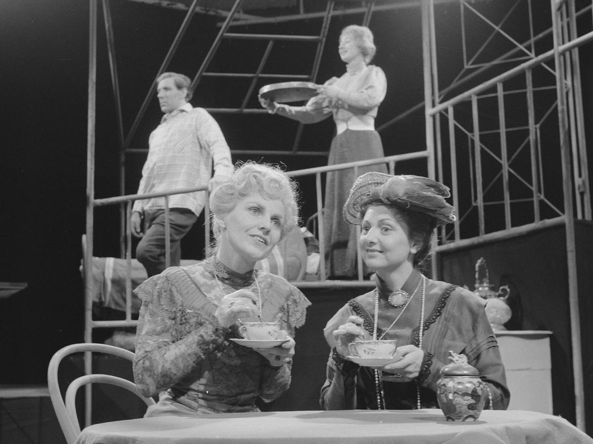 A scene in a TV opera adaptation of "The Old Maid and the Thief" in 1961. (Public Domain)