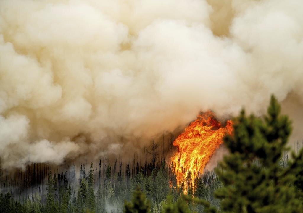 Federal Officials Says ‘Unprecedented’ Wildfire Season Expected to Extend Into Fall