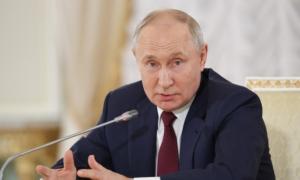 Putin Says Trump Prosecution Reveals 'Rottenness' of America's Political System