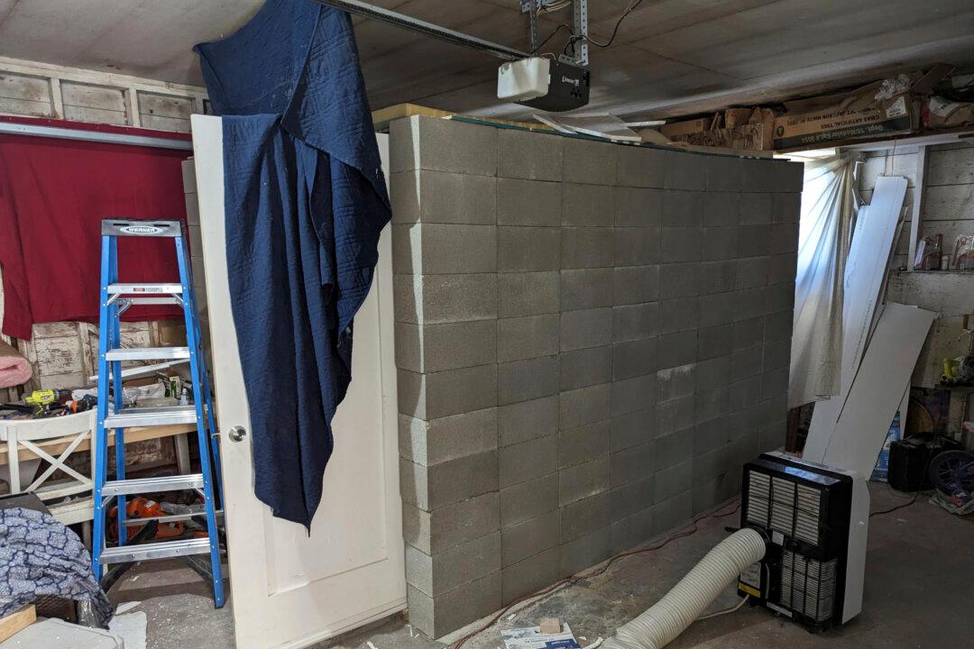 FBI Looks for More Possible Victims After Woman Escapes From Cinder Block Cell in Oregon