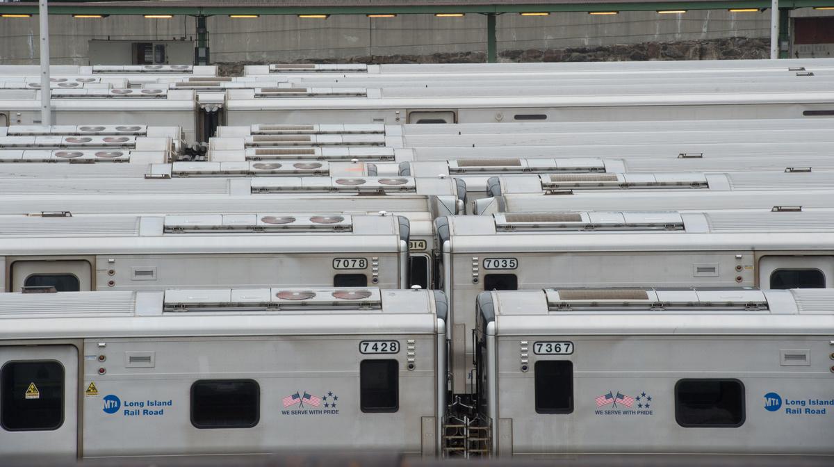 New York City Train Derailment Leaves 13 Passengers Injured, 2 Seriously