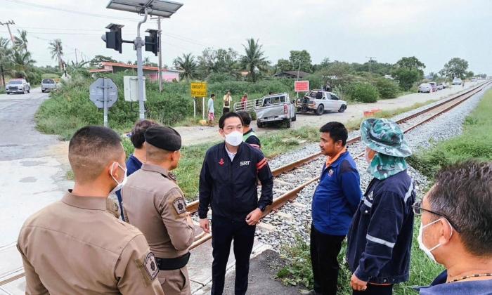 Thailand Train Collision With Pickup Truck Kills 8 People and Injures 4, Railway Agency Says