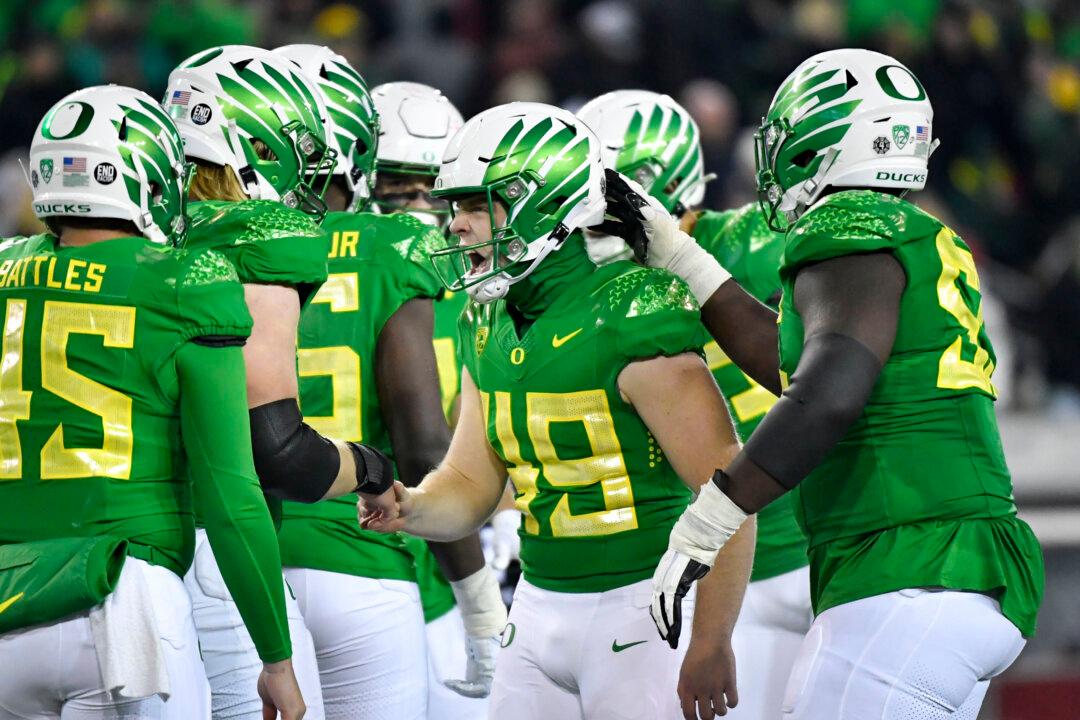 Big Ten Grabs Oregon, Washington From Pac-12, Dealing Another Crushing Blow to West Coast Conference