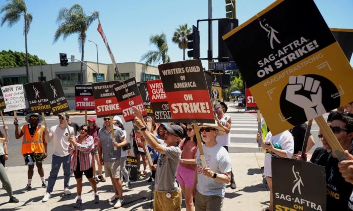 California Bill Would Guarantee More Labor Lockouts Paid by Taxpayers