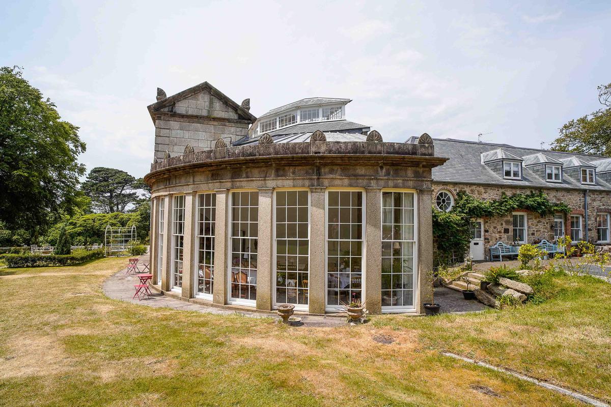 The fully restored Roswarne House after Elizabeth and Reg Price's huge renovation project. (SWNS)