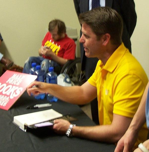 Brad Thor at a book signing in 2013. (Benjamin White/CC BY-SA 2.0)