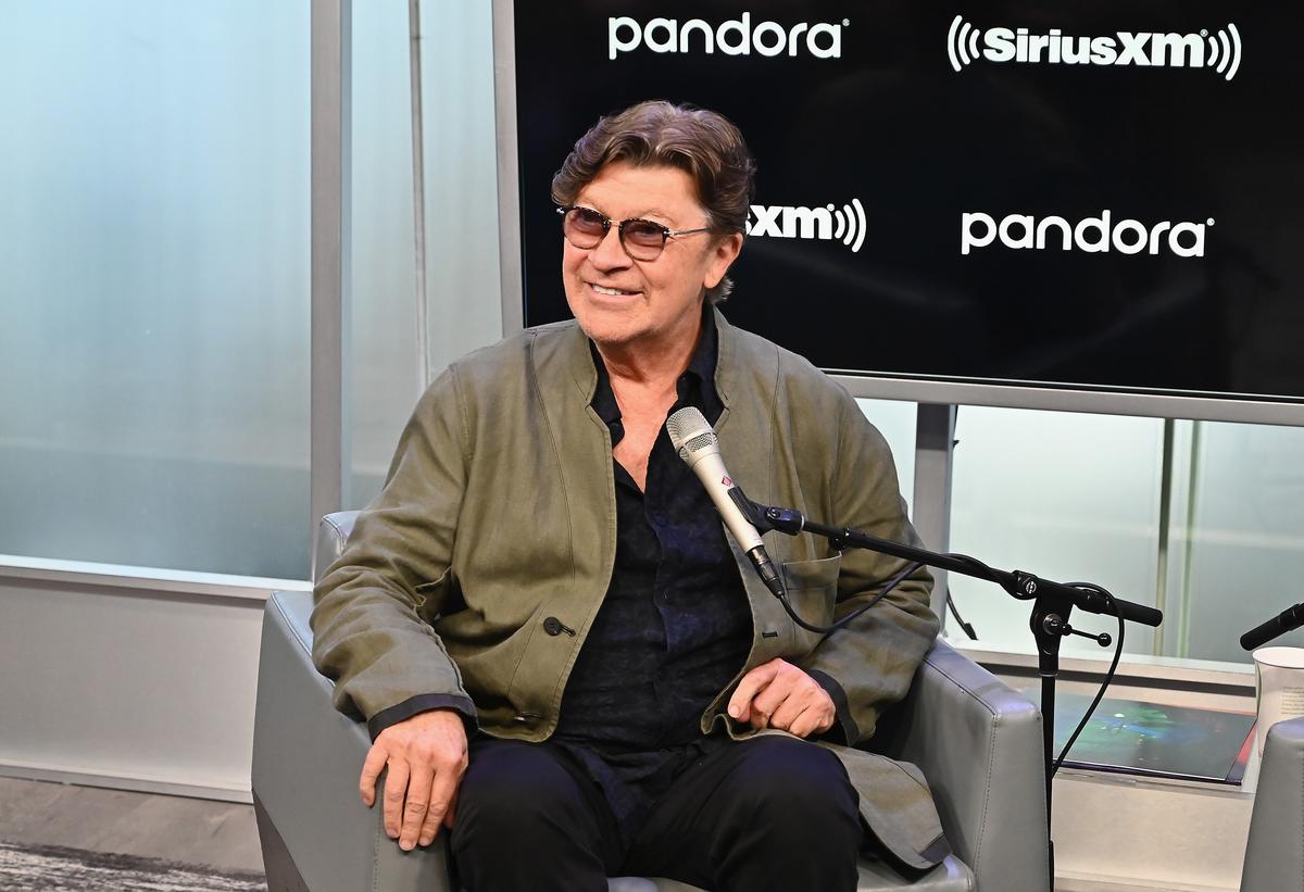 Robbie Robertson, Songwriting Force in Rock Group the Band, Dies at 80
